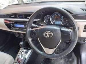 Toyota altis 1.8 E  ปี 2015 มือเดียวจากป้ายแดงวิ่งน้อย 1xx,xxxกิโลแท้ เข้าศูนย์ตลอด ไม่เคยมีอุบัติเหตุ ไม่เคยติดแก๊สค่ะสภาพสวยพร้อมใช้ค่ะ รูปที่ 7